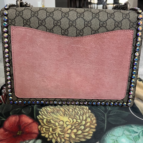 Gucci large Dionysus GG Supreme
shoulder bag with pink suede and crystals. - Picture 3 of 5